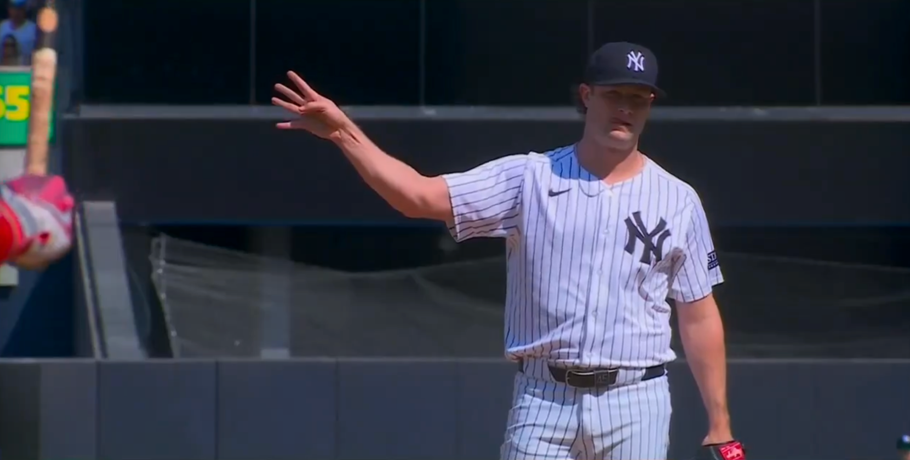 Cole Four Fingers.png