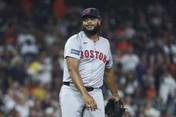 Kenley Jansen Is Putting His Body on the Line for the Red Sox