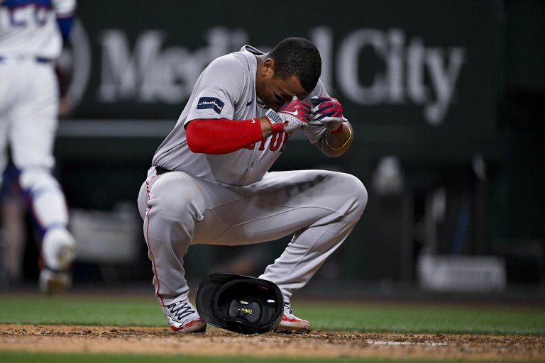 Rafael Devers Doesn't Have To Be Vocal To Be A Team Leader