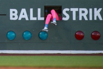 Seven Random Predictions for the 2025 Red Sox Season