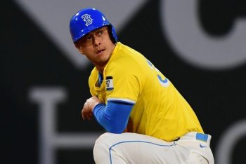 Rob Refsnyder's "We Suck" Comments Are Correct, But Red Sox Need A Different Leader