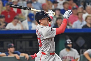 Romy Gonzalez Is Crushing Left-Handed Pitching