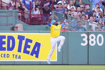 Red Sox-Clowns Blockbuster Thwarted, Jackie Bradley Jr. to Play Banana Ball [SATIRE]