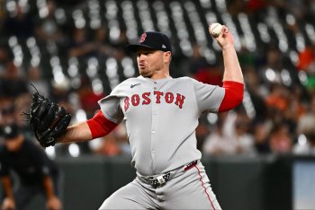 Justin Wilson's Potential Retirement Throws Wrench Into Red Sox's Bullpen Plans