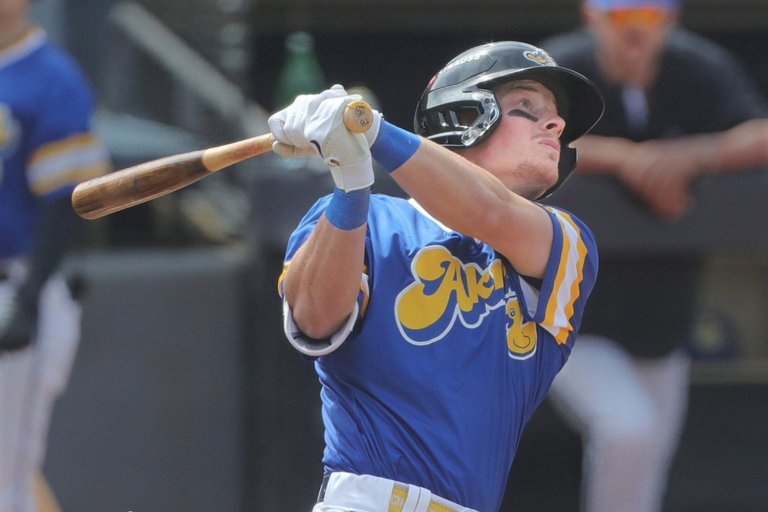 Second Base Trade Market Leaves Red Sox With One Long-Term Hope