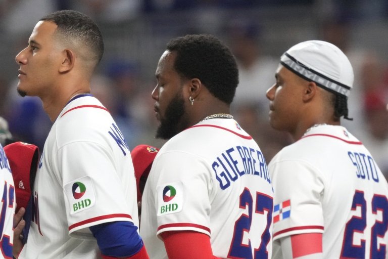 2026 Preseason All-DiamondCentric Team - Hitters