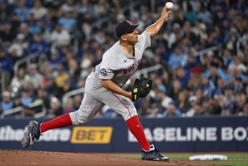 Boston Red Sox Pitchers of the Month: April 2026